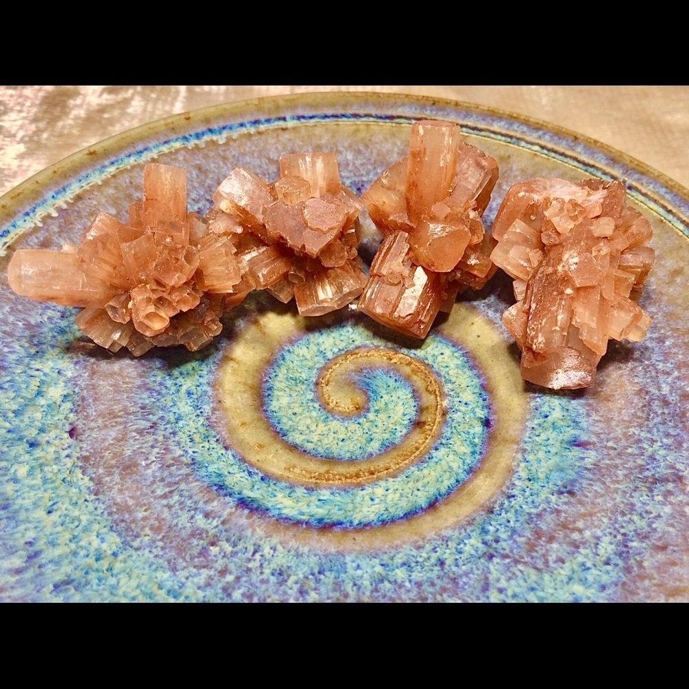 2x Mini Star Aragonite Clusters, Super Charged - Picture 5 of 9